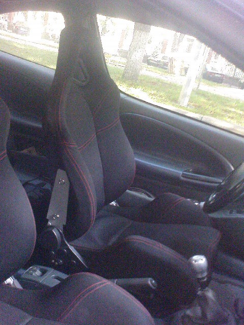 Встановлення спортивних сидінь та ремонт 1