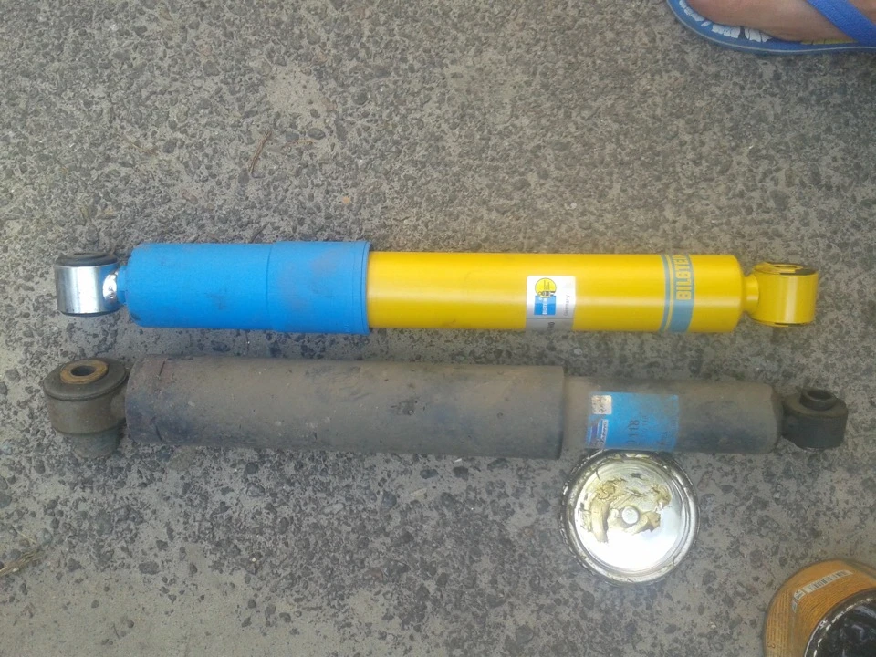 Задні амортизатори Bilstein sport B6 be5-2651