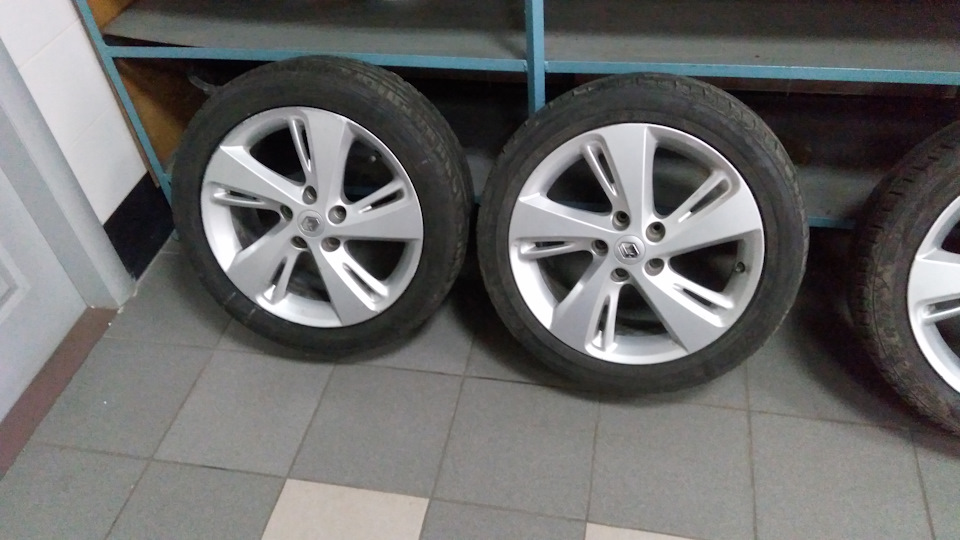 Покупка оригінальних дисків R 17 2