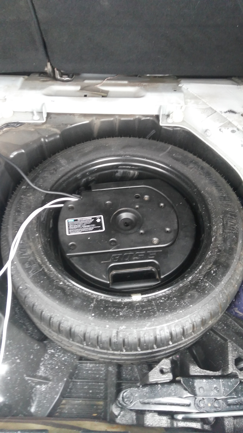 Встановлення сабвуферу Bose 1