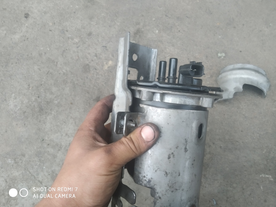 Корпус паливного фільтра від Renault Doker 3