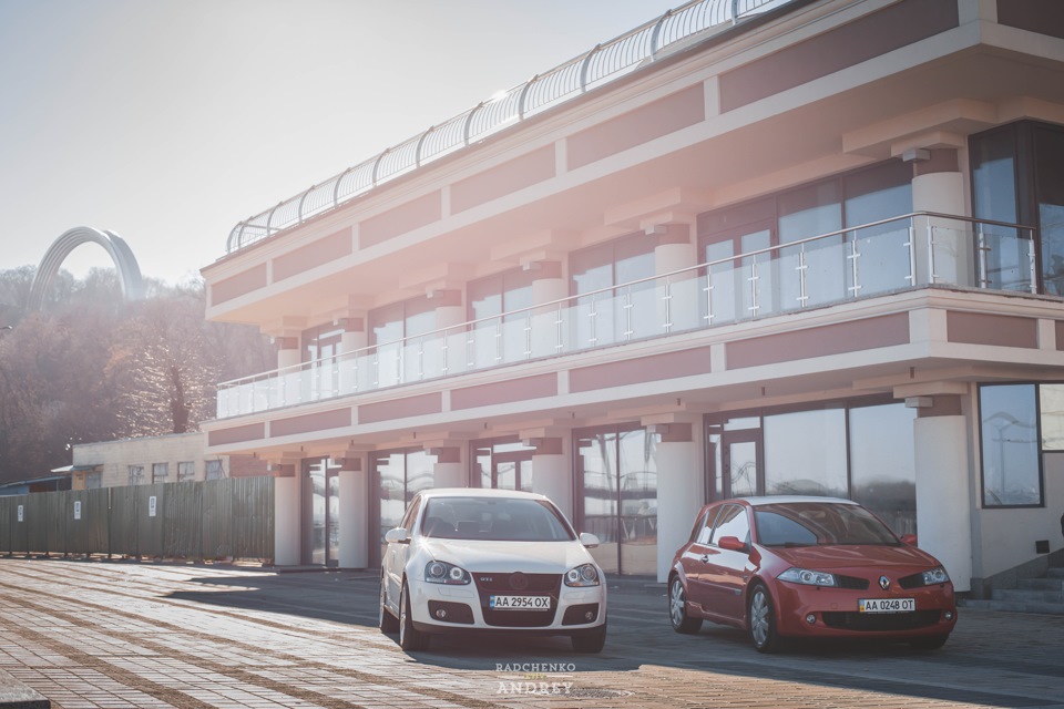 Megane RS vs Golf GTI 2