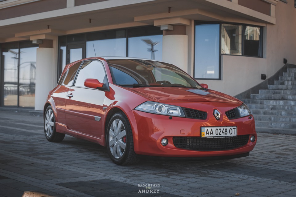 Megane RS vs Golf GTI 3