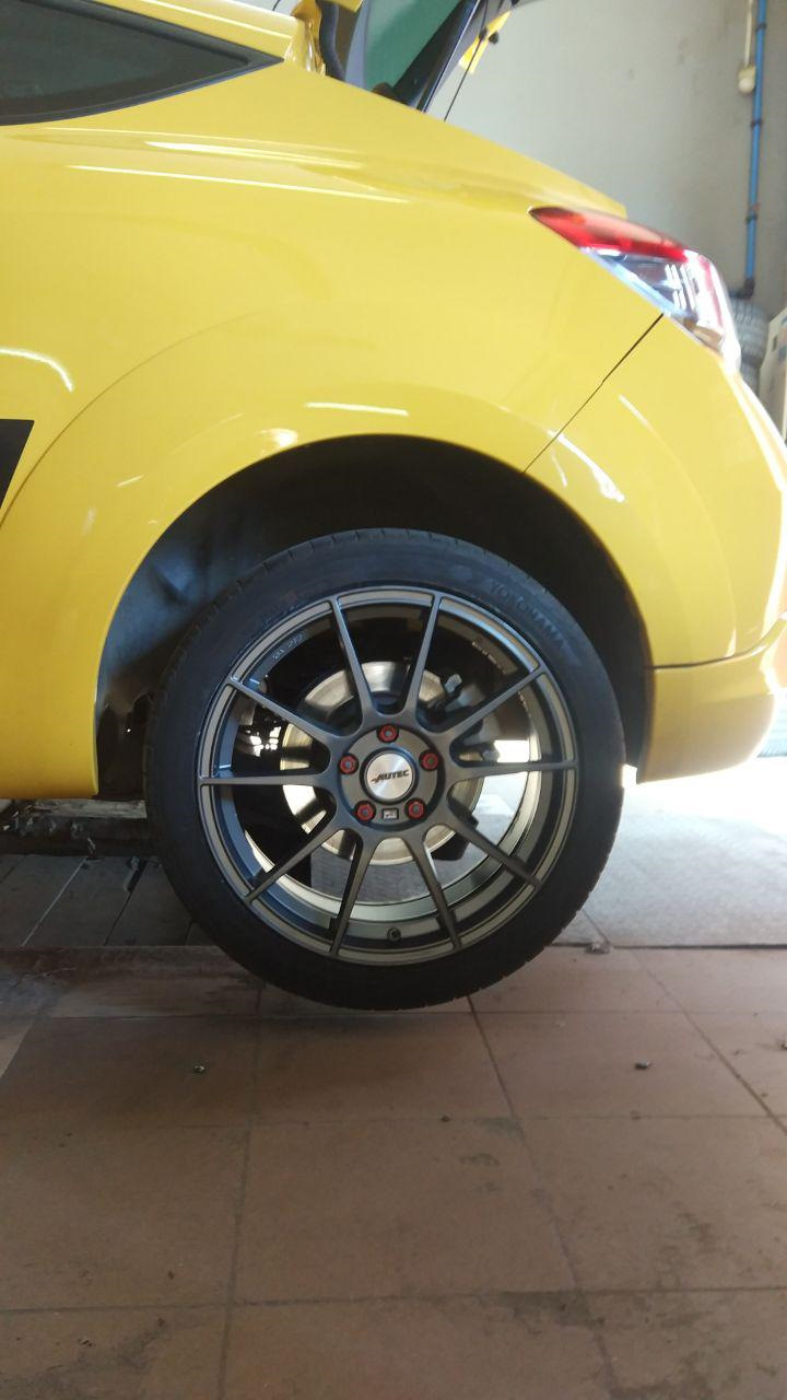 Autec Wizard 18x8 et50 2