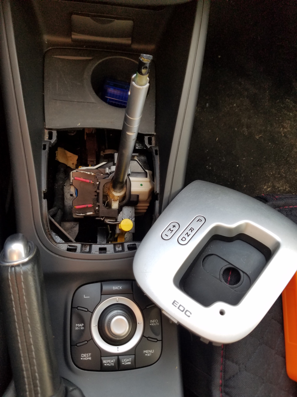 Ручка передач Renault Megan lll (частина 2) 2
