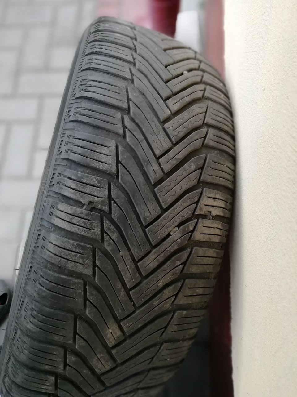 Продам диски гума колеса Megane 3 4 scenic 3 R 16 205 55 Michelin alpin 6 5