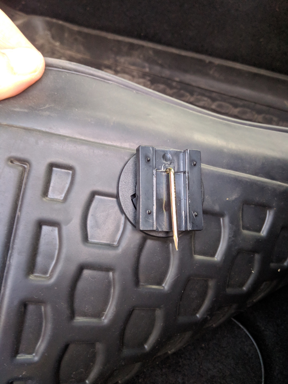 Кріплення килимка з алі 2