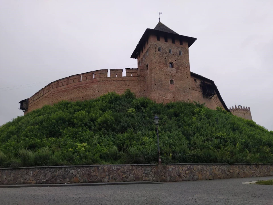 Поїздка за Меганом до Луцька