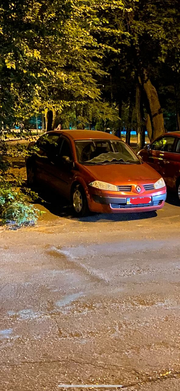 Не працює правий склопідйомник, що це може бути? 1