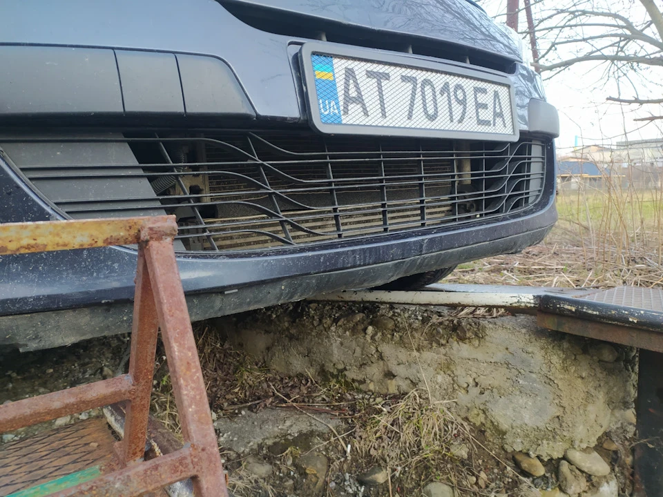 Сітка в бампер. Захист інтеркулера від каміння.