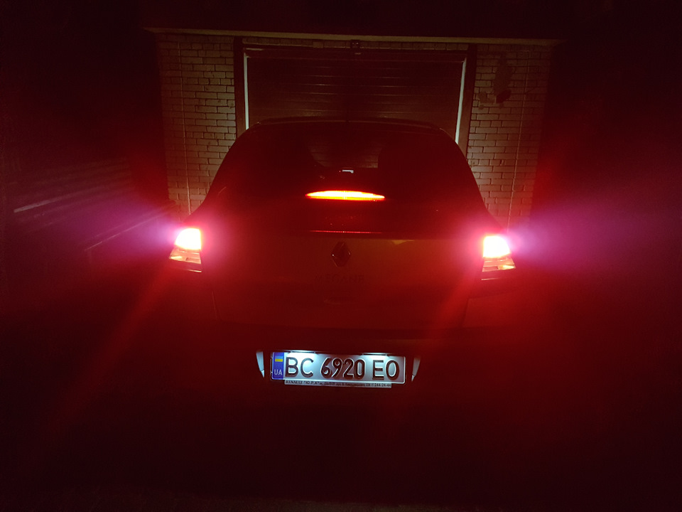 LED стоп-сигнал та LED підсвітка бардачка 5