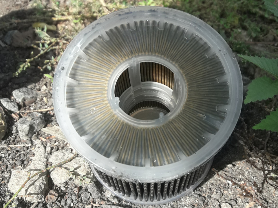 Розпил паливного фільтра RENAULT 164008737R 3