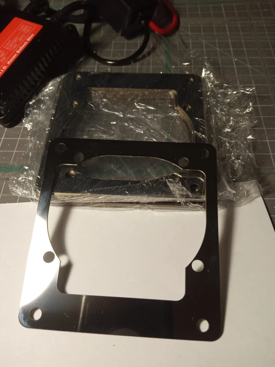 Встановлення біксенонових лінз 2.5 Sigma G5 mini H1 без розбору (різання) фари! Частина 1))