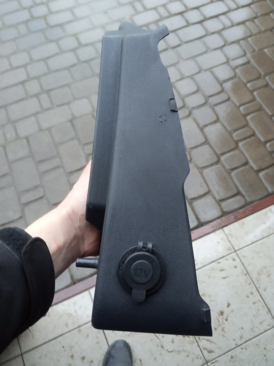 Встановлення додаткових розеток 12В (USB) для заднього ряду\багажник))) 2