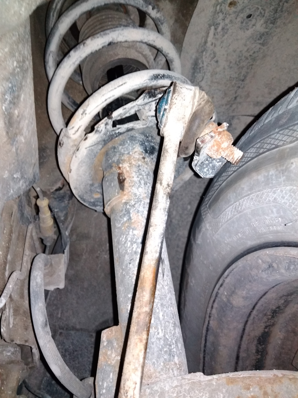 Заміна передніх амортизаторів BILSTEIN 1