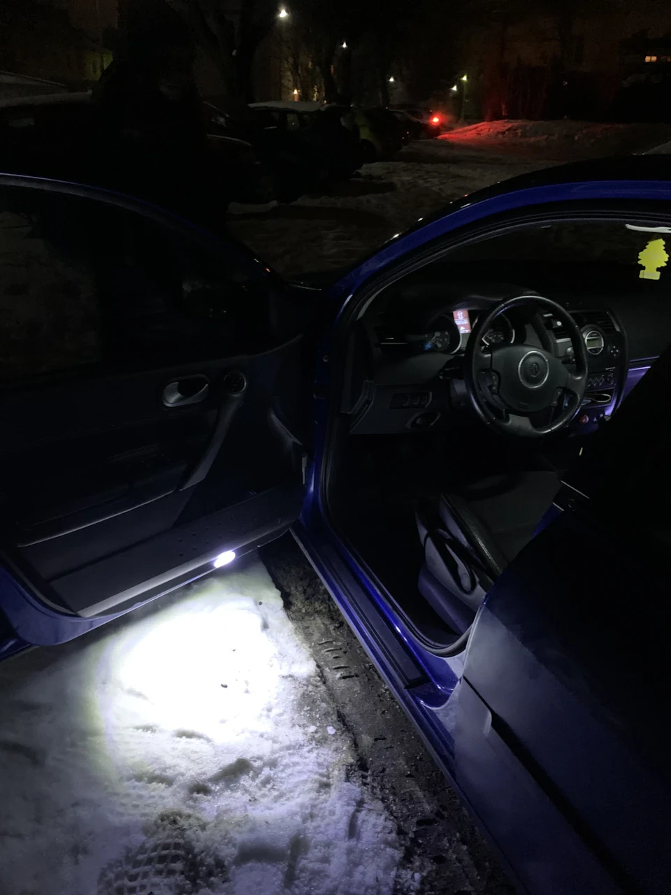 Підсвічування ніг Megane 2