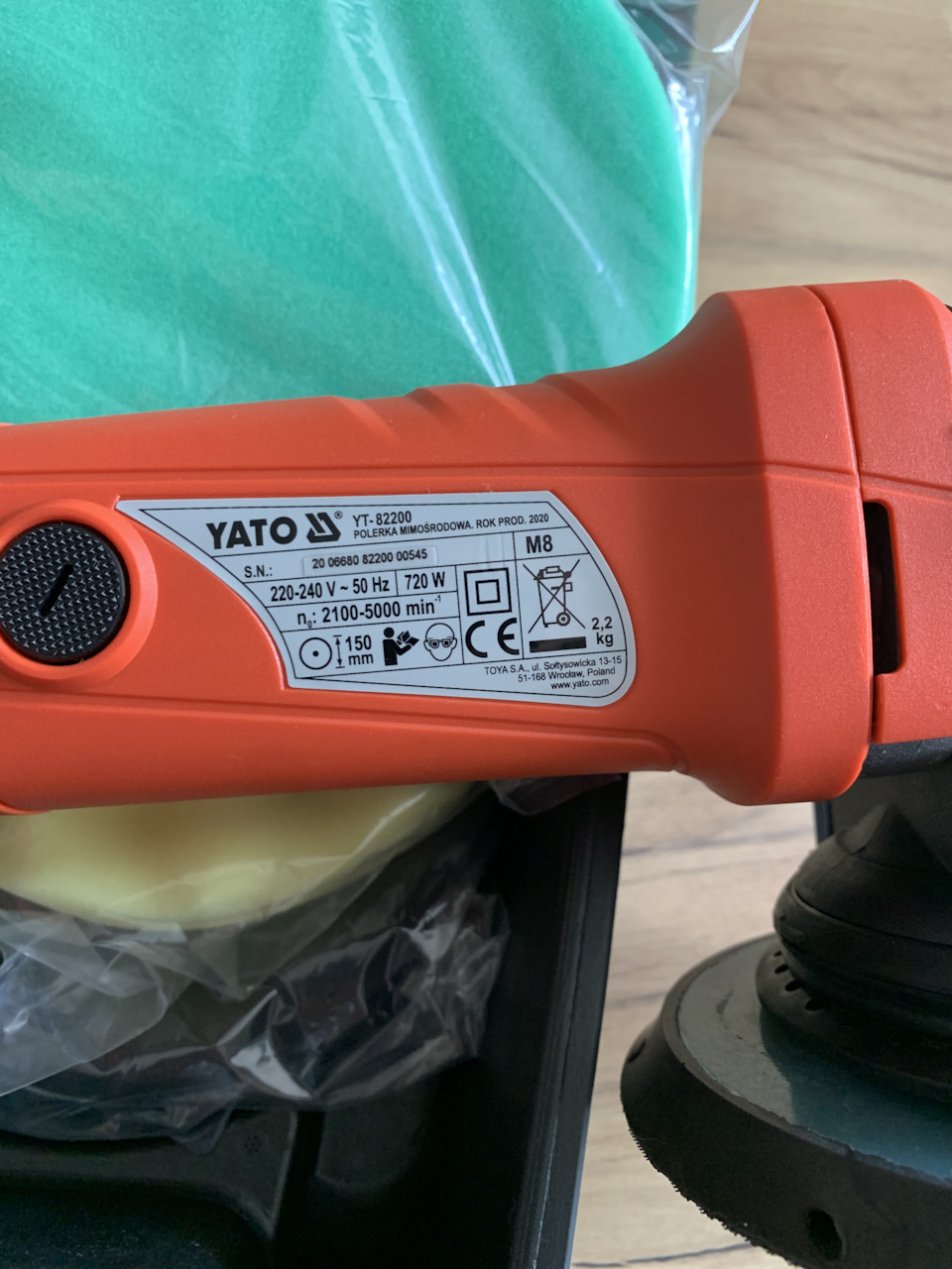 Полірувальна машинка YATO 82200 2