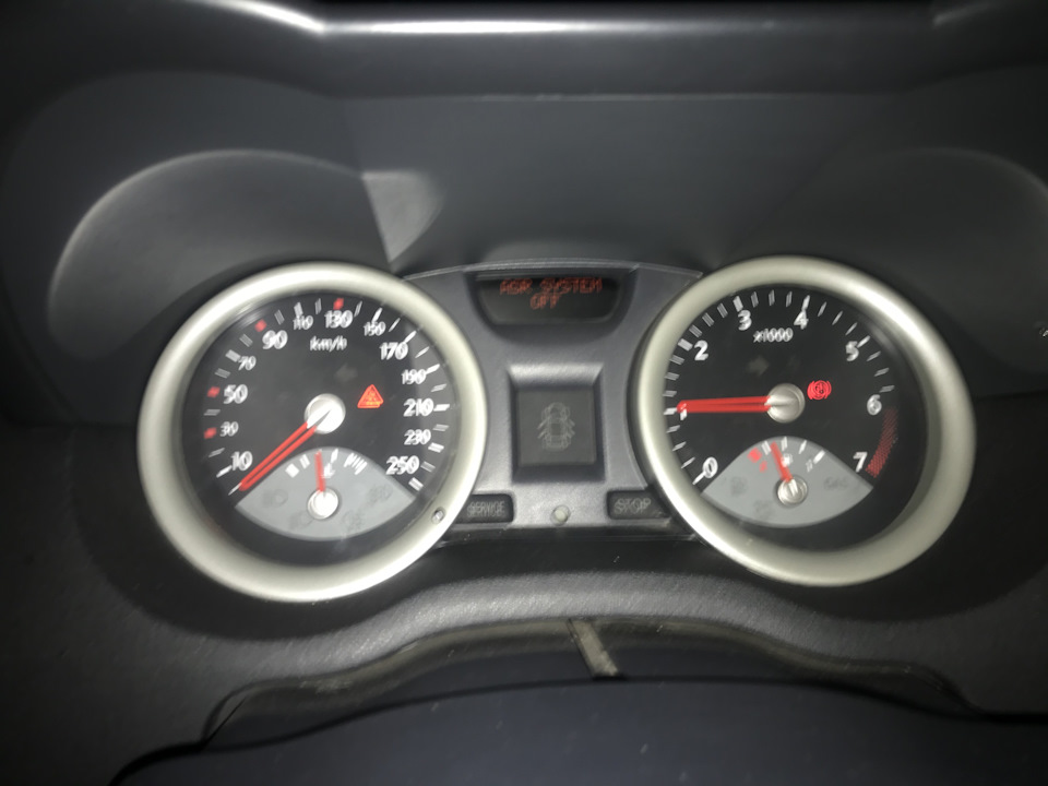 Check injection та ESP/ASR system fault на megane 2 2