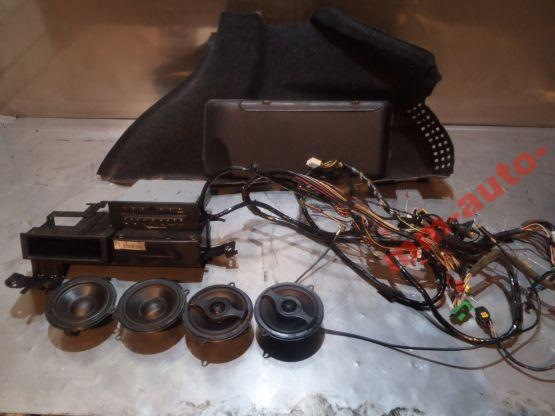 Megane CABASSE AUDITORIUM TRONIC CD Changer 1