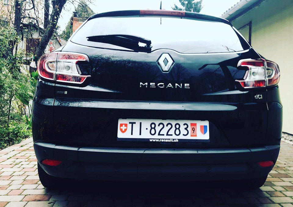 Ось такий він Black Bose) 4