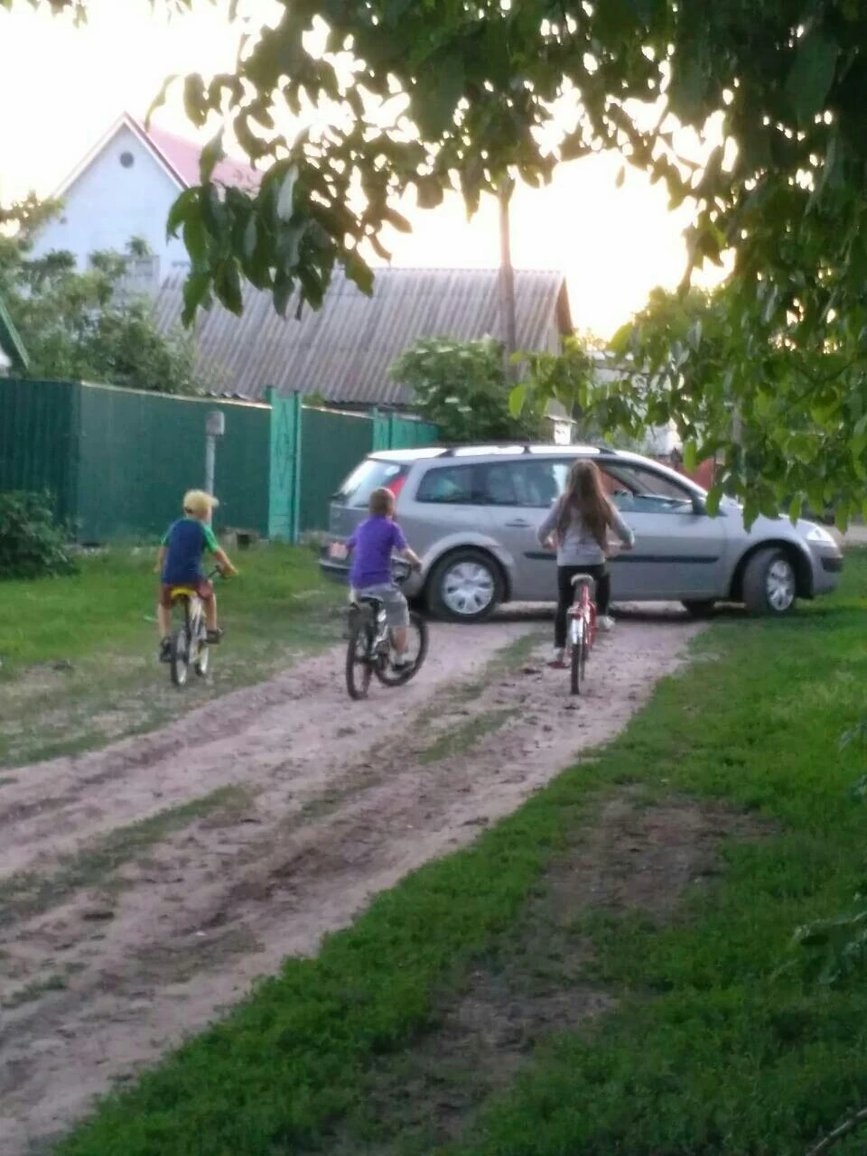 Продав Мегана...