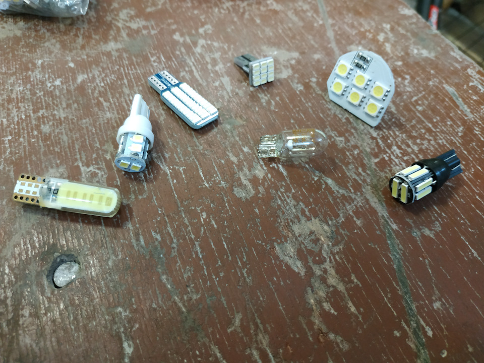 LED підсвічування салону та багажника 1