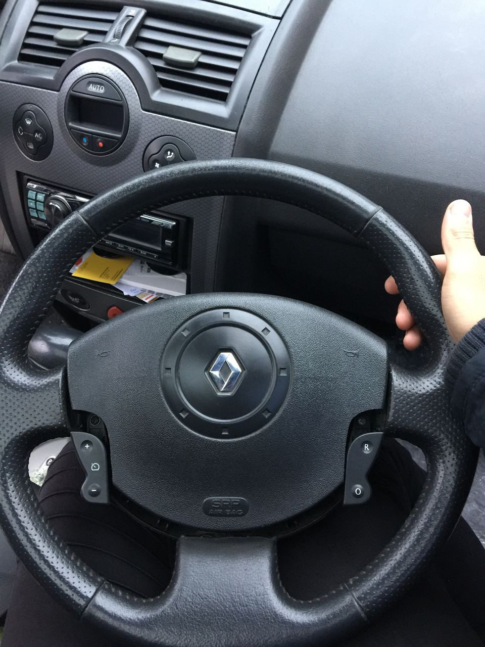 Нове кермо від Megane 3 RS в Megane 2 5
