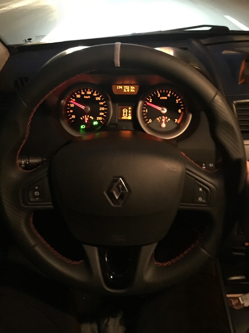 Нове кермо від Megane 3 RS в Megane 2 3
