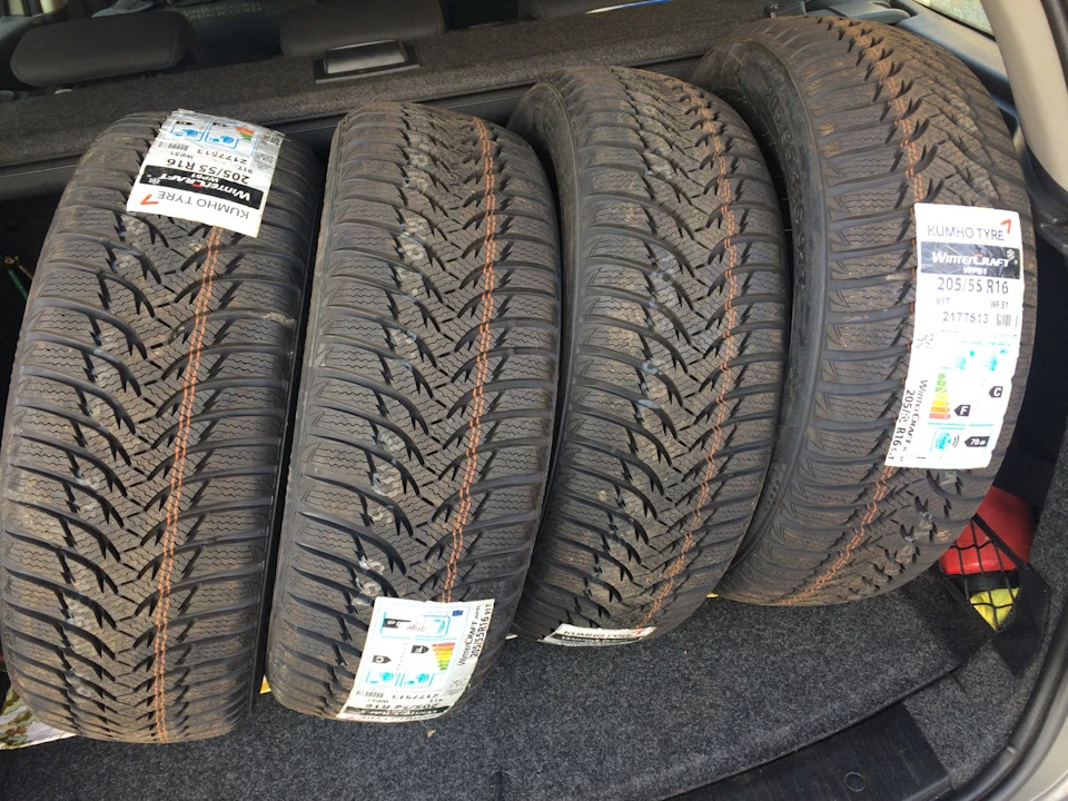 Kumho Wintecraft WP51