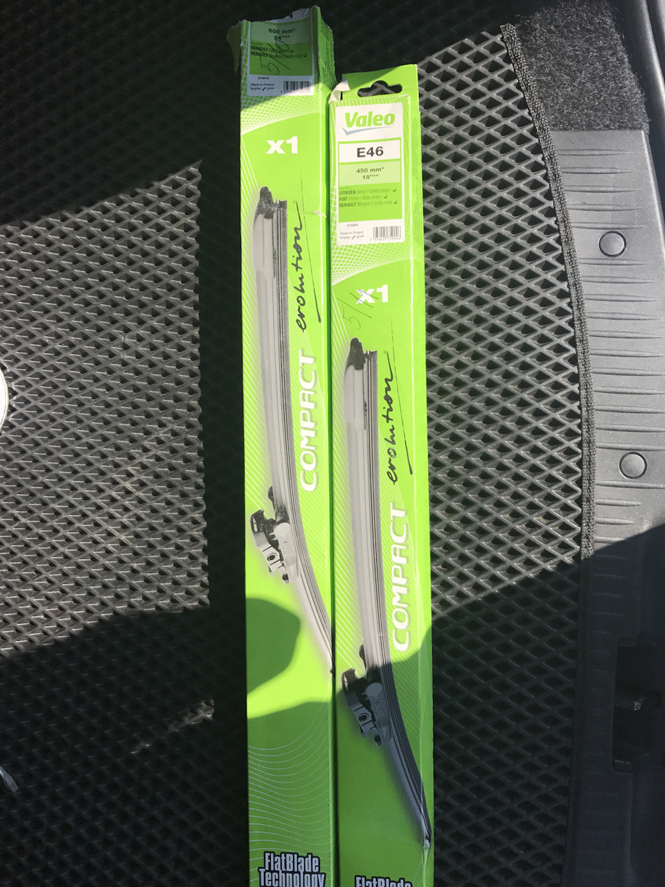 Двірники Valeo. 1