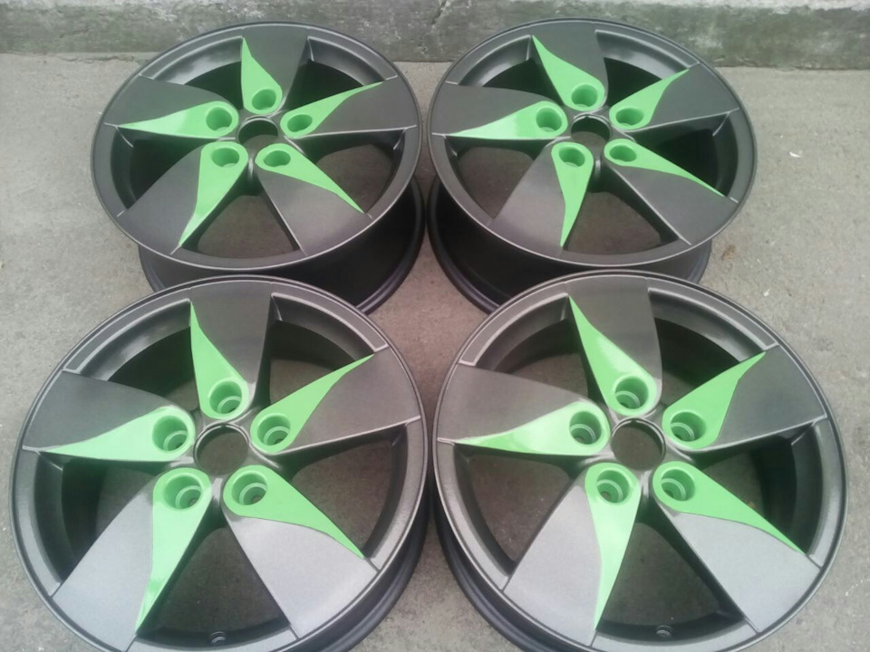 Диски R16 в два цвета для GreeN ShadoW 2
