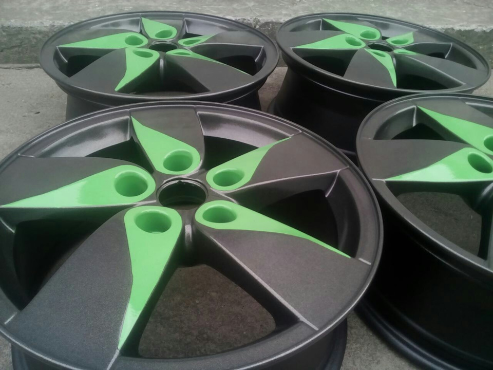 Диски R16 в два цвета для GreeN ShadoW 1