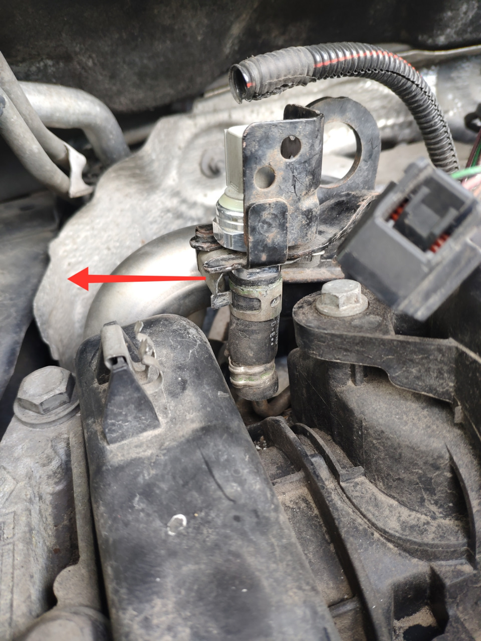 DF998 (Engine failure hazard) або (Перевірити систему зниження токсичності) 5