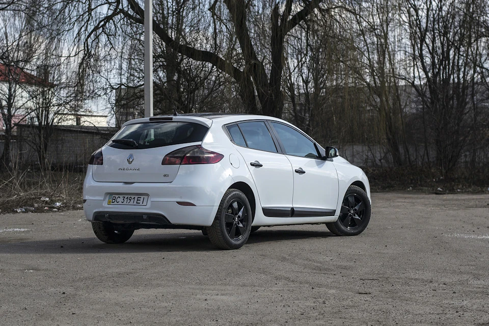 Задній бампер GT
