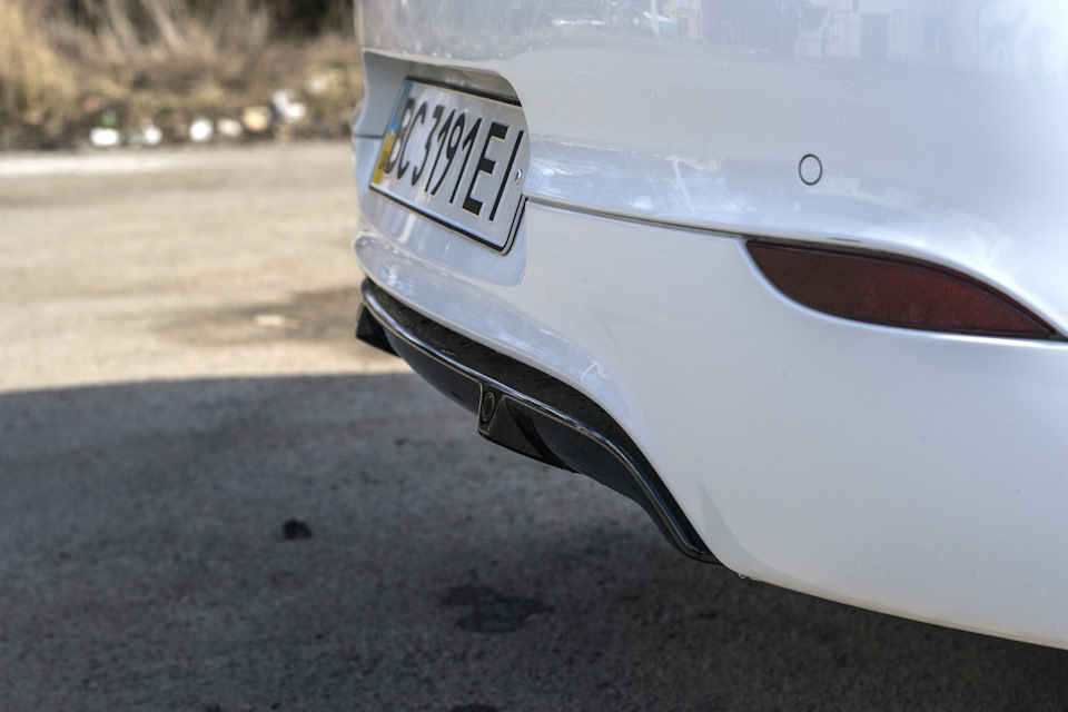 Задній бампер GT 5