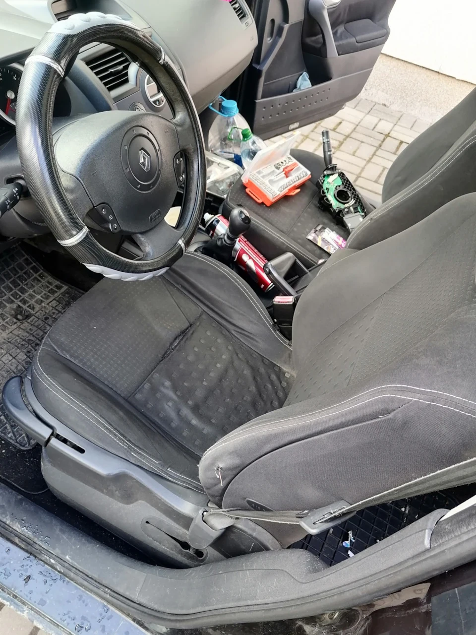Змінив сидіння на Megane 2