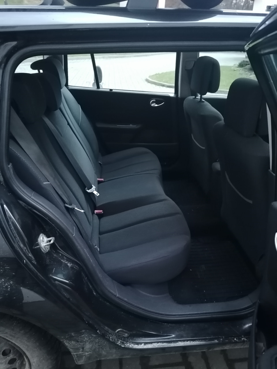 Змінив сидіння на Megane 2 5