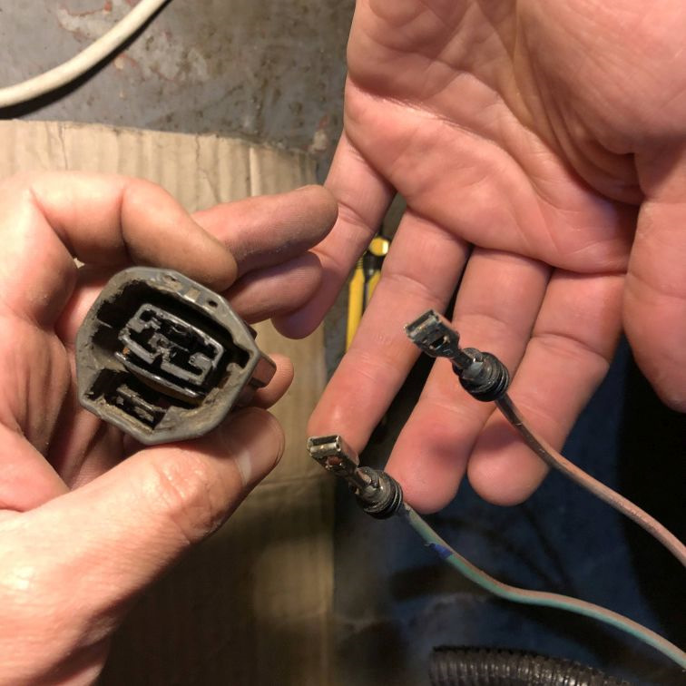 Електроручник. Стандартний клин. Лікування Сheck parking brake . 5