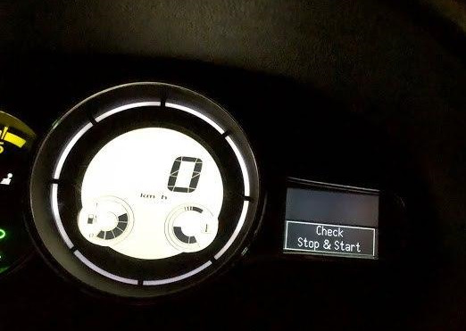 Ремонт нижньої повітряної заслінки K9K 636 Помилка DTC148101 Частина 1 1