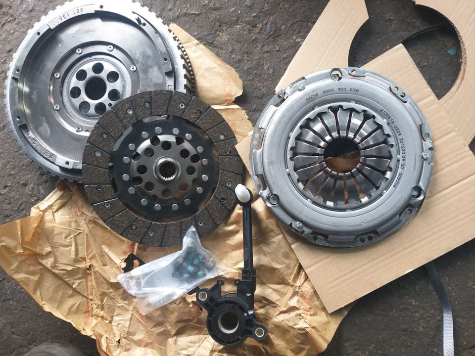 SACHS 2290 601 143. Комплект зчеплення з маховиком. 2