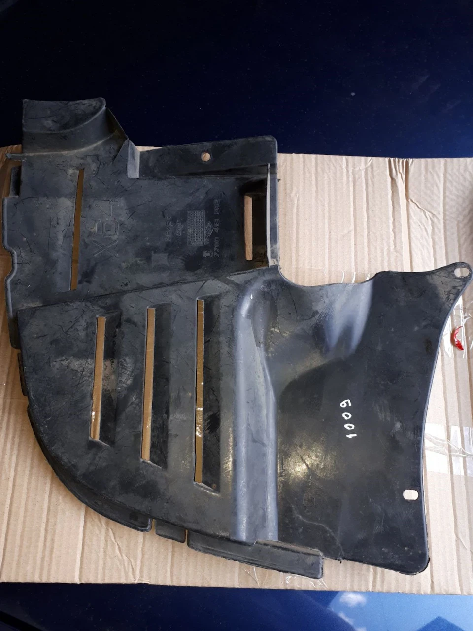Передній захист 7700413202 Renault Megane