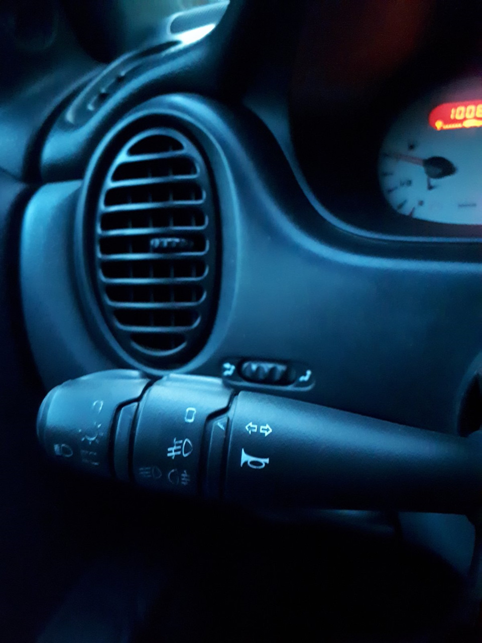 Подрульовий перемикач Renault Megane 4