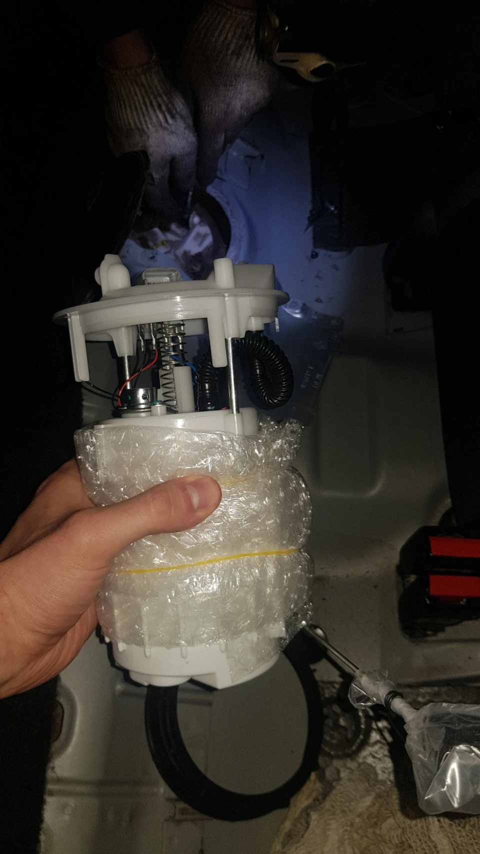 Паливна колба від Magnetti Moreli