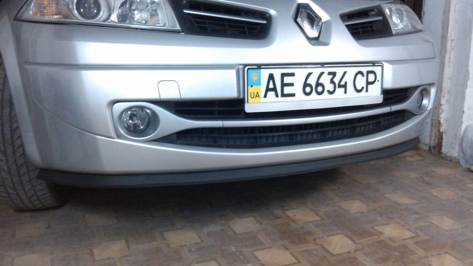 Губа на бампер, універсальна гумова) 4