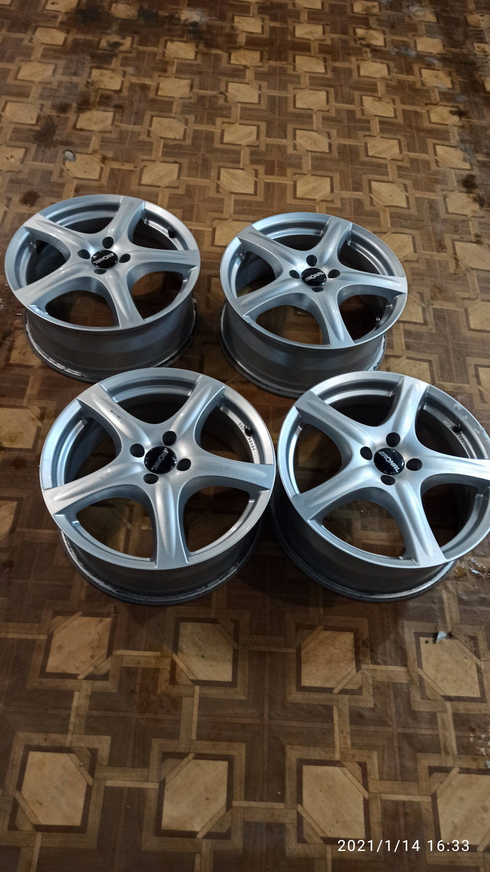 Ronal R42 r17 7j 4x100 Еt 35 2