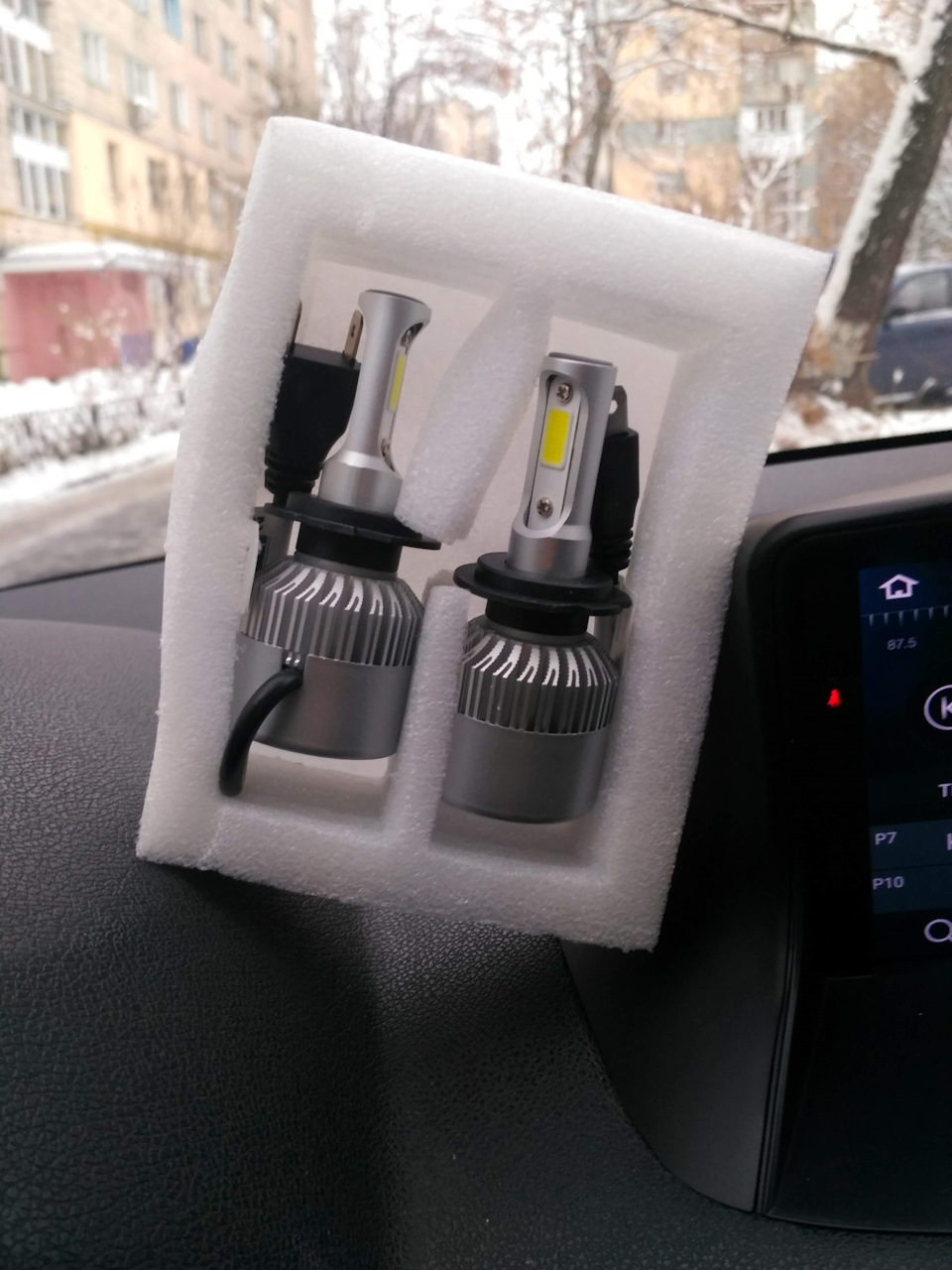 LED лампи в ближнє світло 3