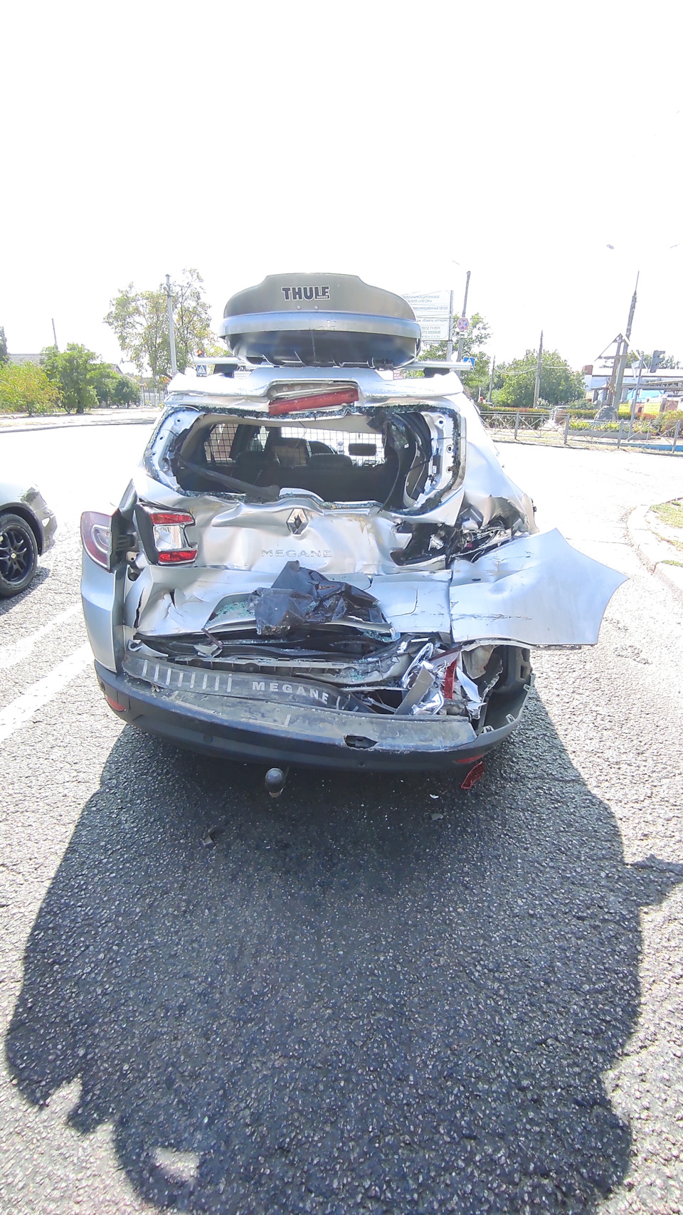 Megane 3 проти FAW CA 3252 2
