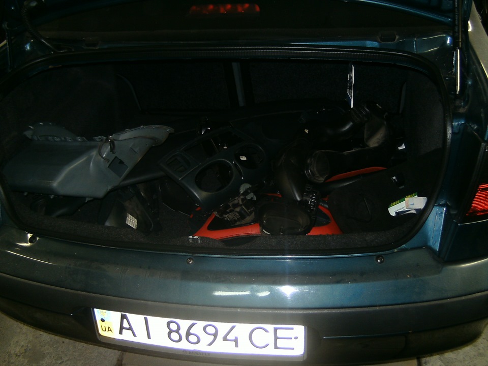 Зняв панель. 4