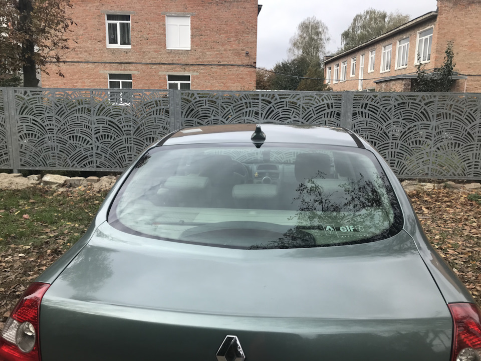 Заміна антени або як Megane став акуленком) 4