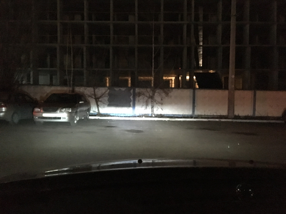 LED у ближній з Алі 1